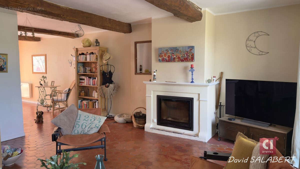 Forcalqueiret,  rare maison de village avec jardin, piscine et grand garage - photo 6