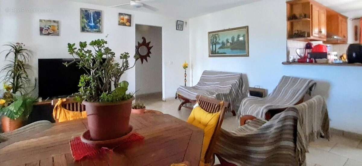 Photo 3 - Maison à SAINT-DENIS