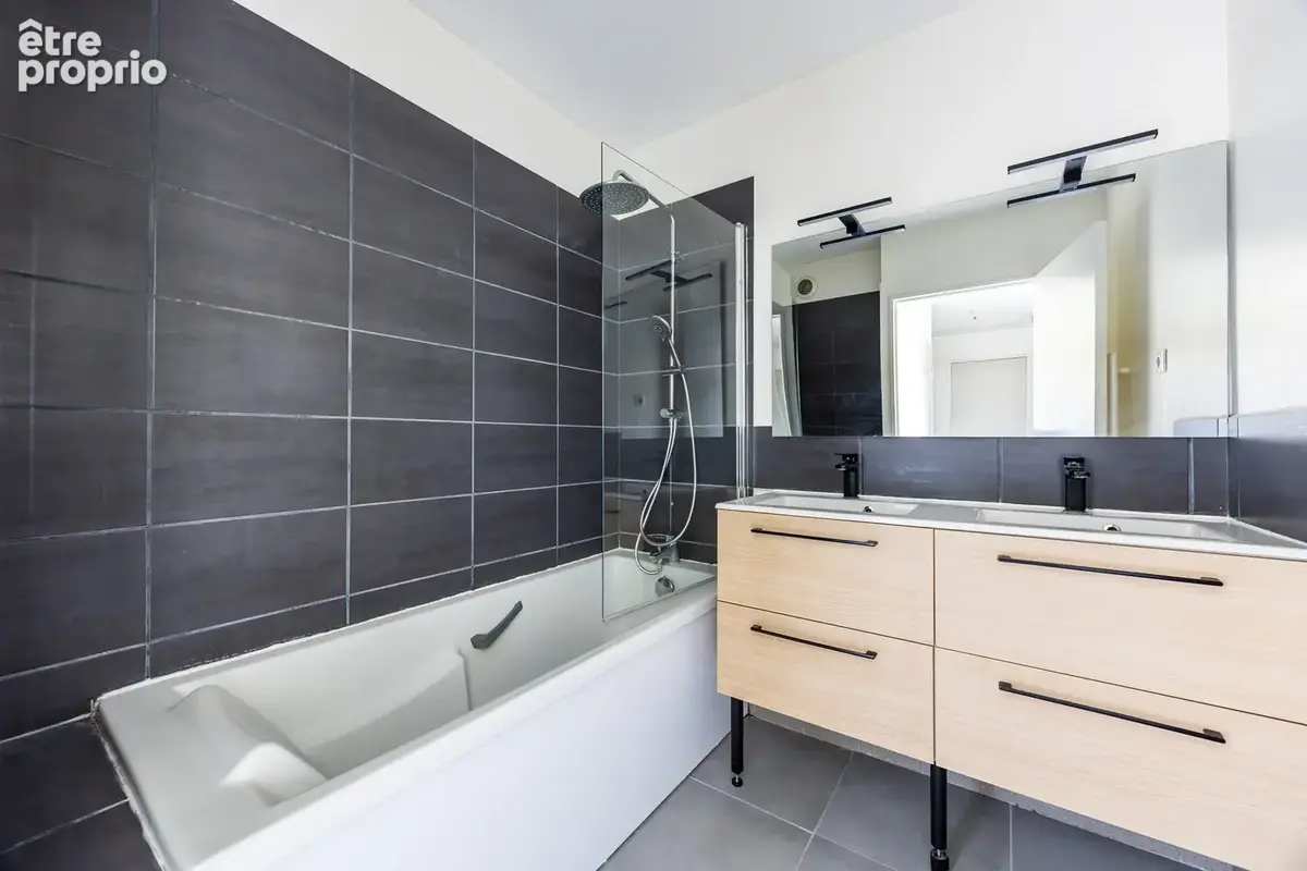 Appartement Quartier Fondaudége T3 parking, balcon, ascenseur - photo 9
