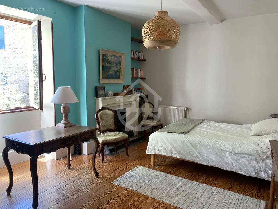 Maison à ETOILE-SUR-RHONE