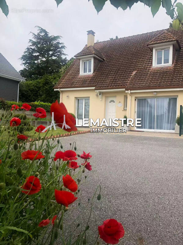 Maison à MONTIVILLIERS