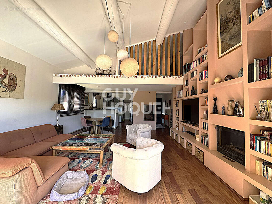 Maison CONTEMPORAINE 4 pièces à L'Isle-sur-la-Sorgue piscine à débordement - photo 2