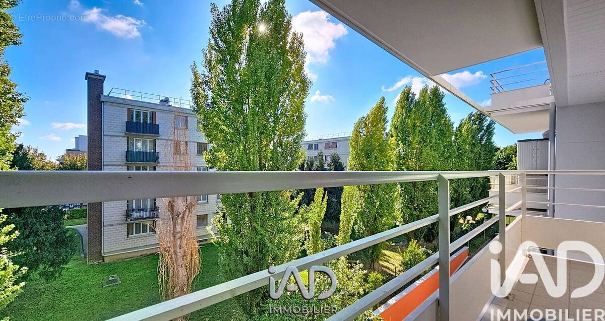 Photo 1 - Appartement à COMBS-LA-VILLE