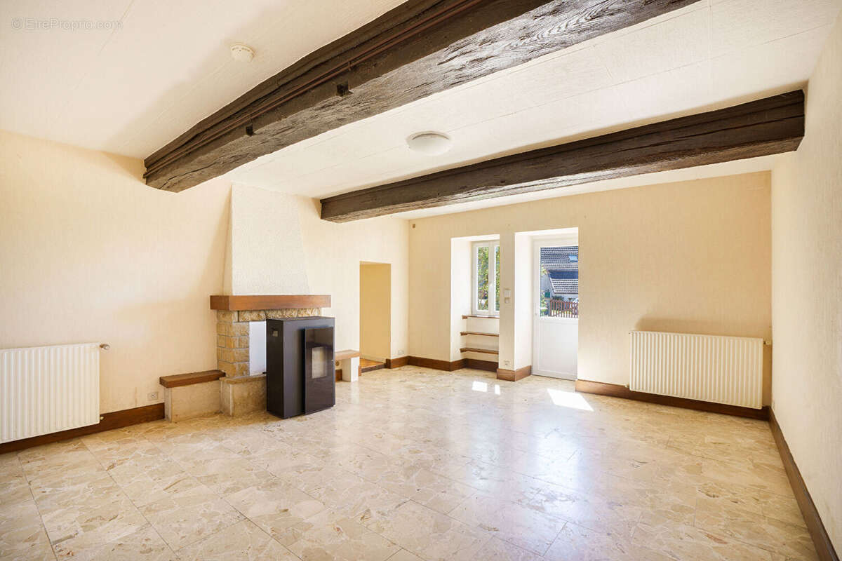 Maison Vendenesse-Lès-Charolles 4 pièce(s) 105 m2 avec dépendances - photo 3