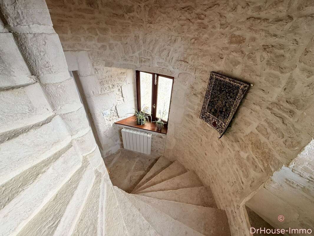 Maison à RUFFEC
