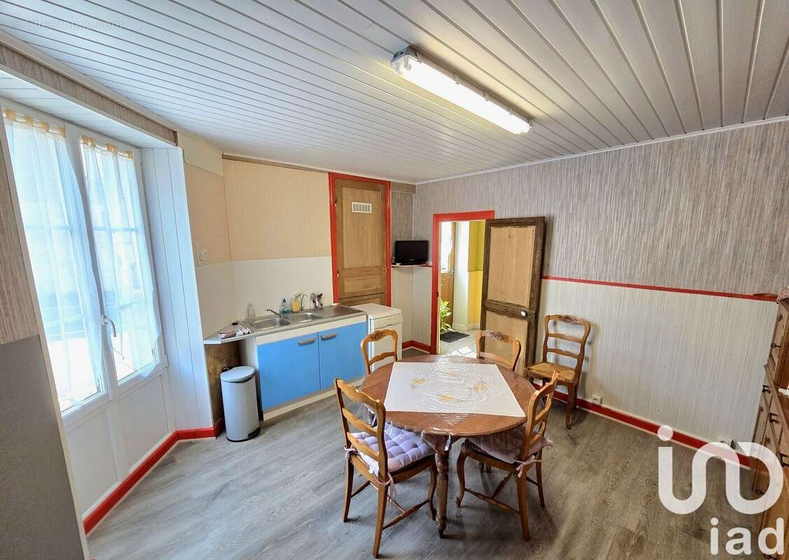 Photo 3 - Maison à MONTMORILLON