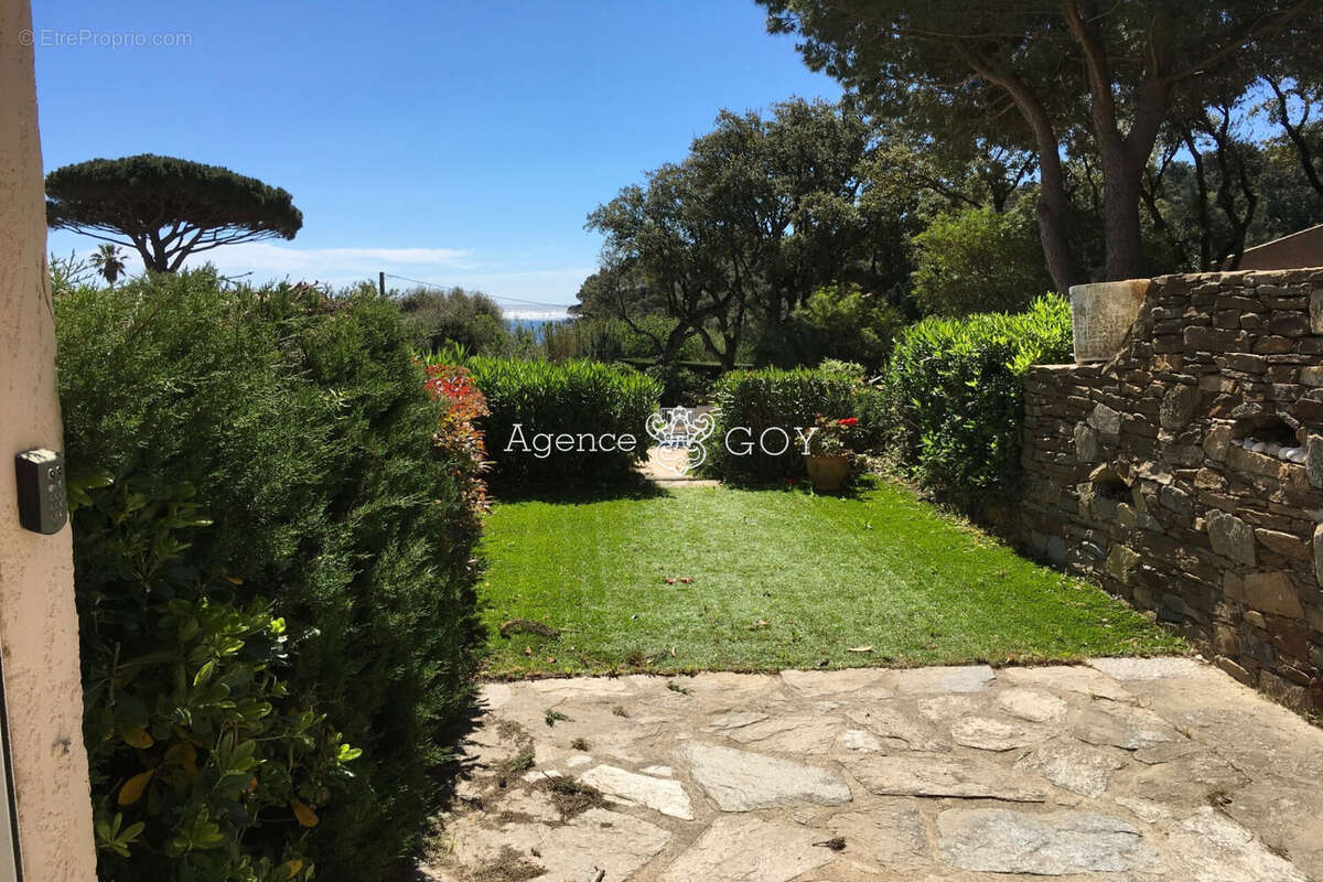 Appartement 46 m² à Le Lavandou  - photo 3