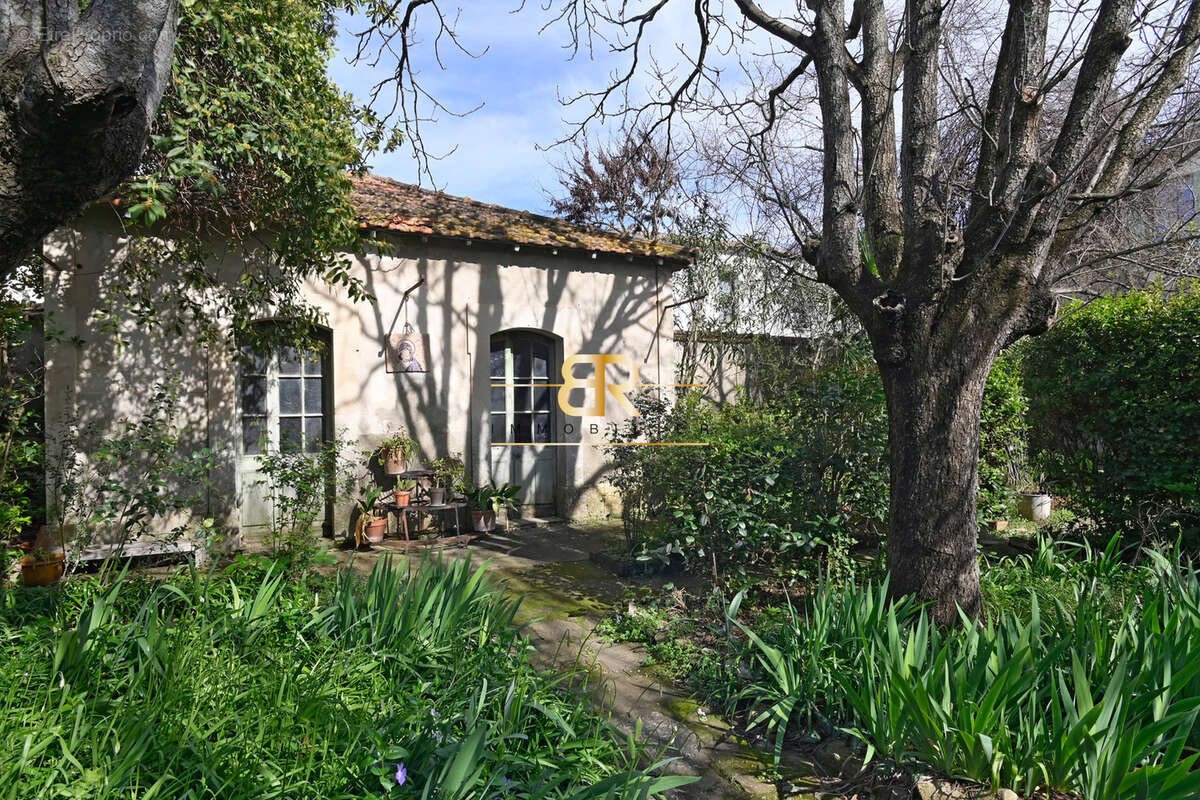 Maison à UCHAUD