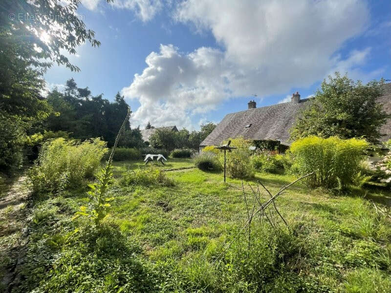 Maison à LA BAZOCHE-GOUET