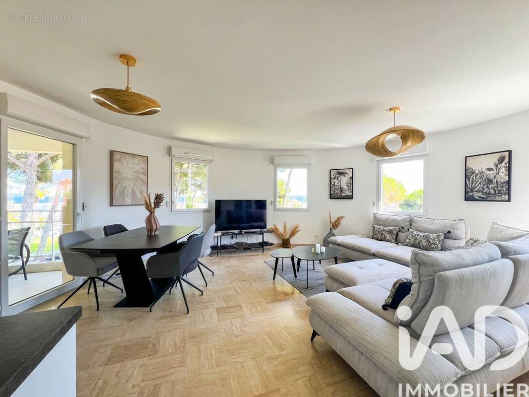 Photo 1 - Appartement à HYERES