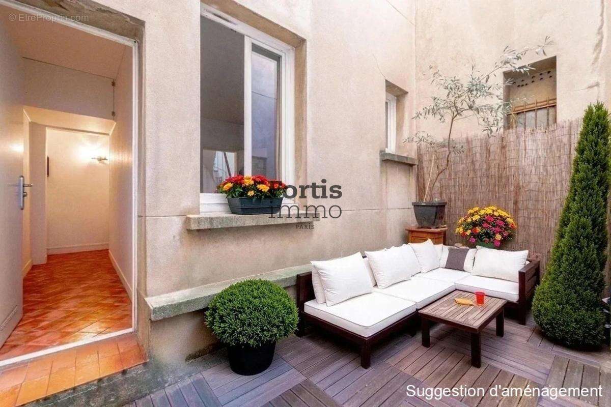 Appartement à PARIS-16E