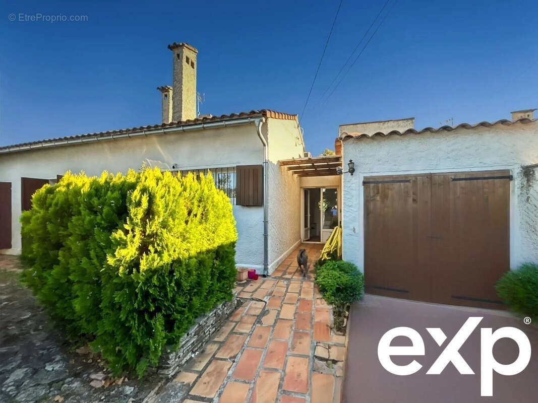 Maison à PELISSANNE