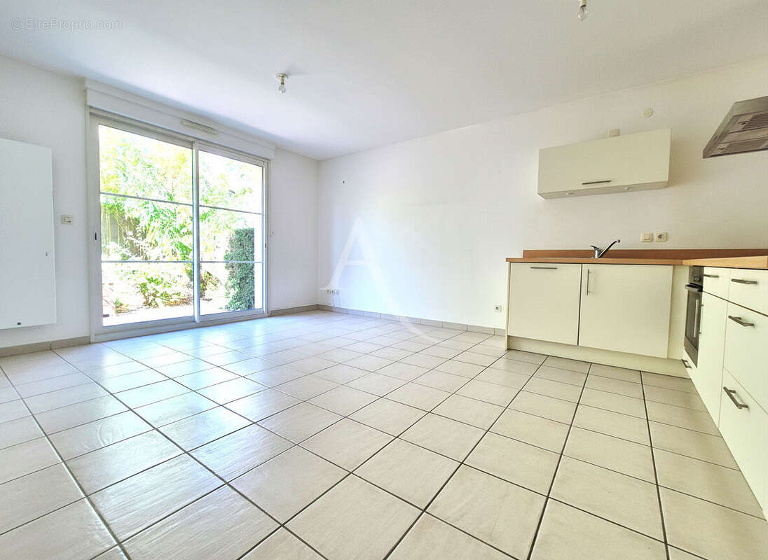À 1 min de la rochelle appartement t3 rez-de-jardin - photo 3