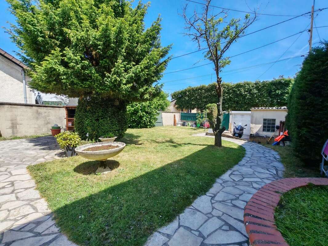 Maison à CLICHY-SOUS-BOIS