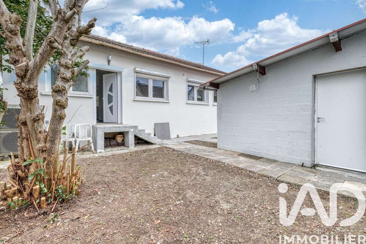 Photo 2 - Maison à VILLEPINTE
