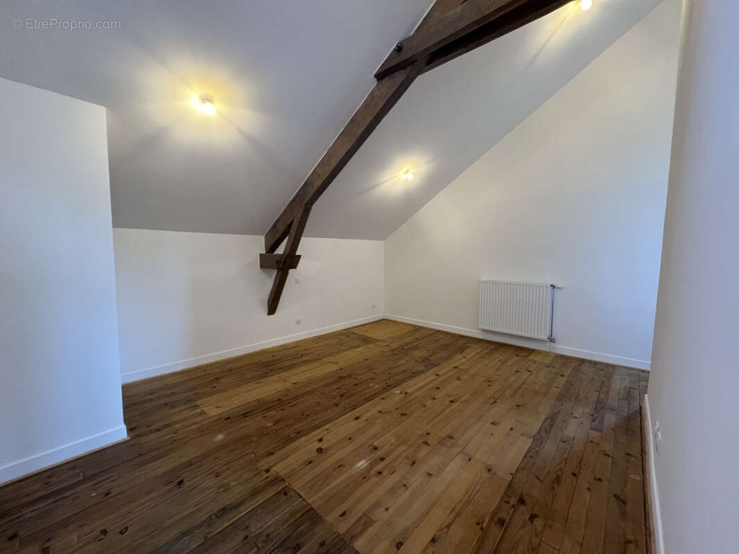 Maison à LACAPELLE-VIESCAMP