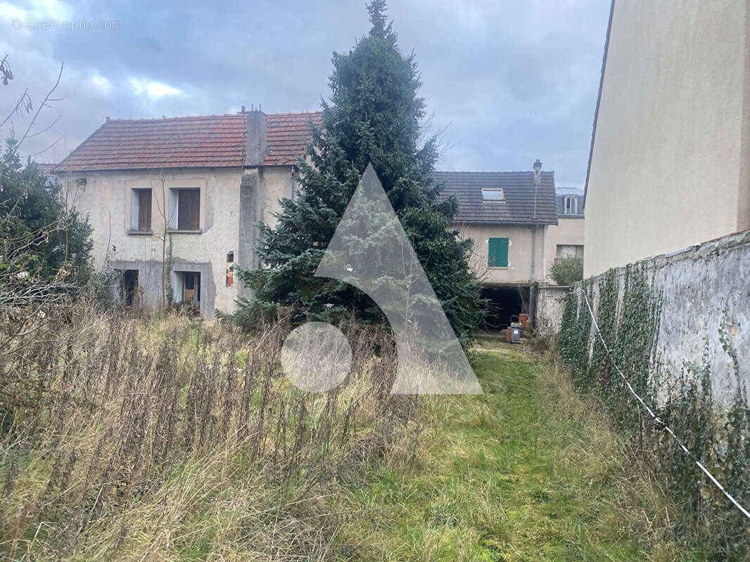 Maison à ORMESSON-SUR-MARNE