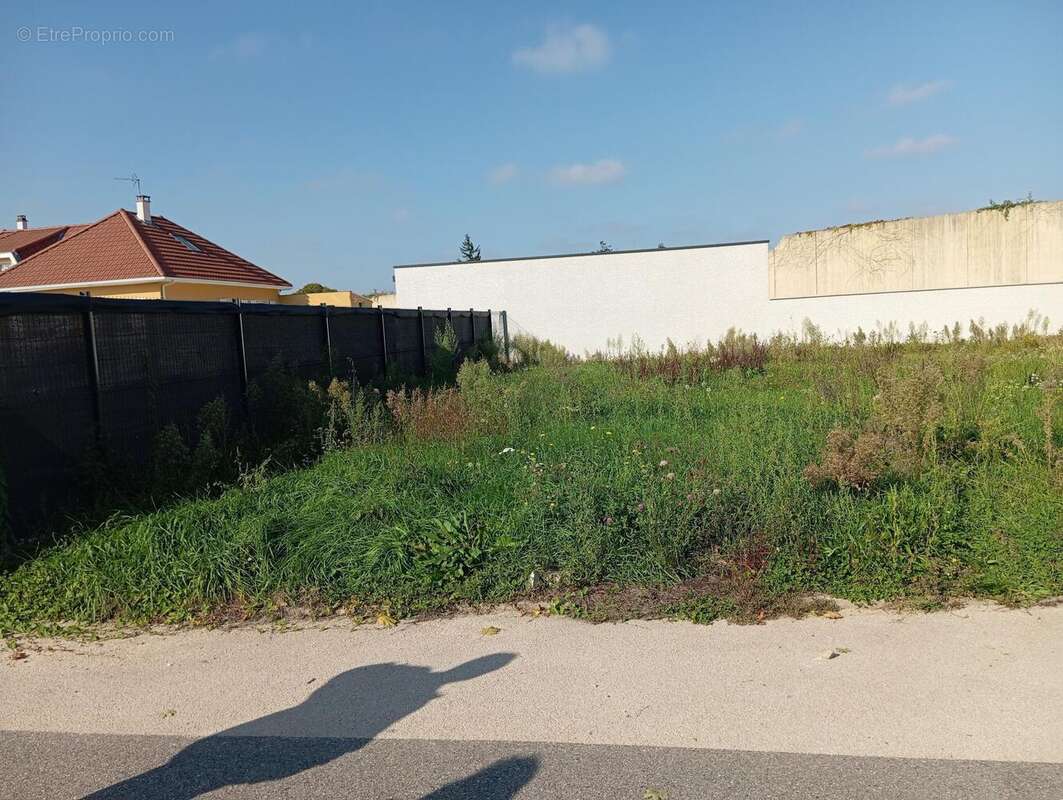 Photo 2 - Terrain à CORBAS