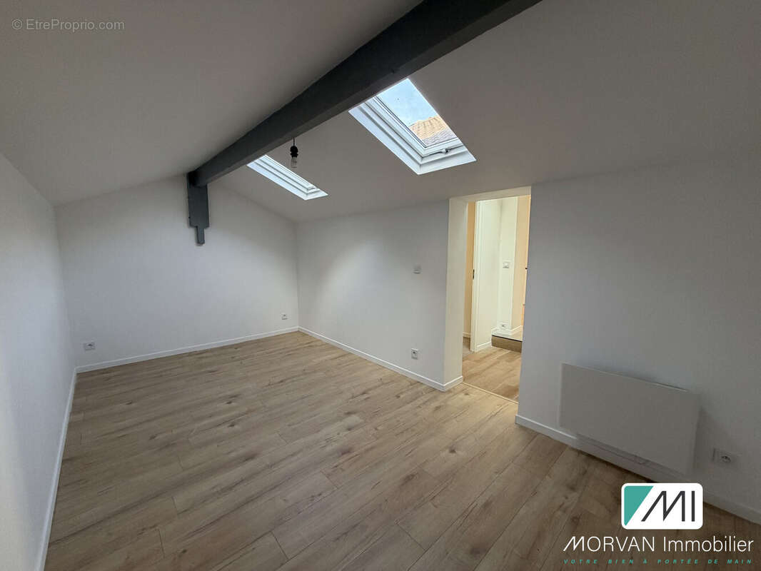 Maison 113 m² à Les Essarts-Le-Roi  - photo 5