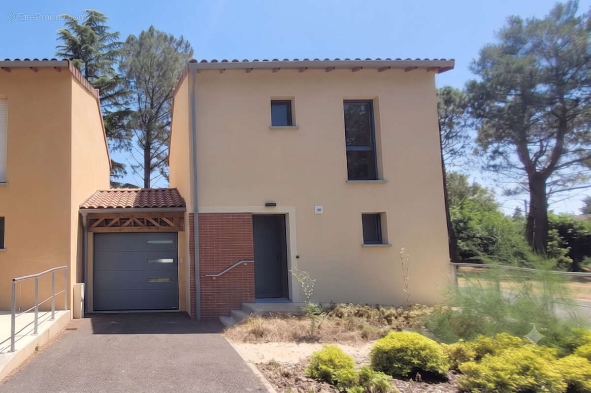 Maison à BAZIEGE