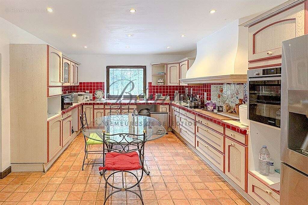 Maison à POIGNY-LA-FORET