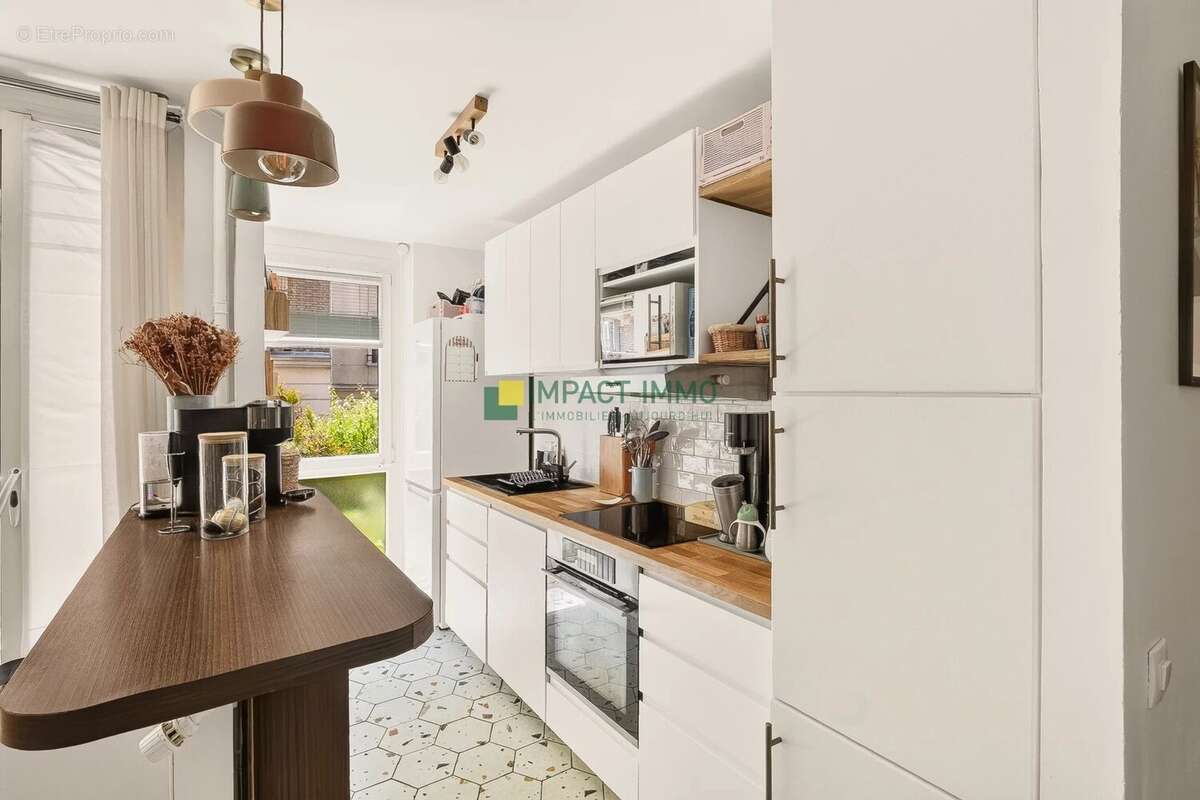Appartement à LA GARENNE-COLOMBES