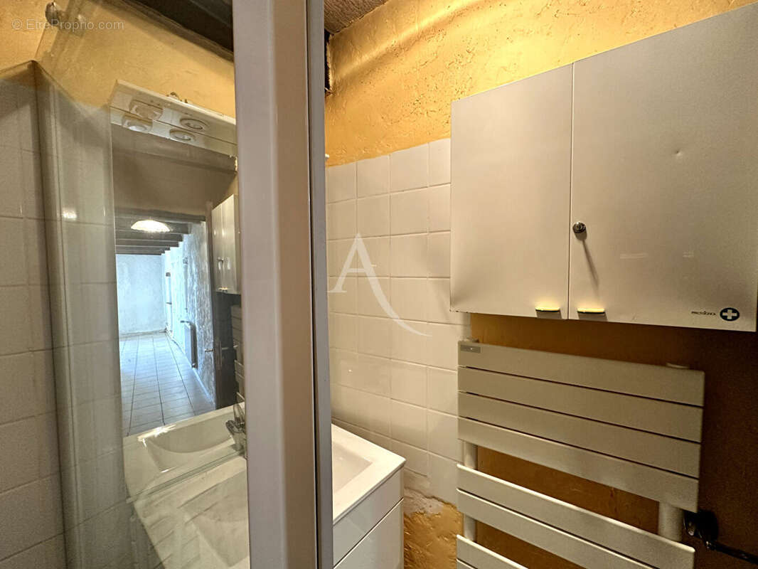 Appartement à VOLONNE