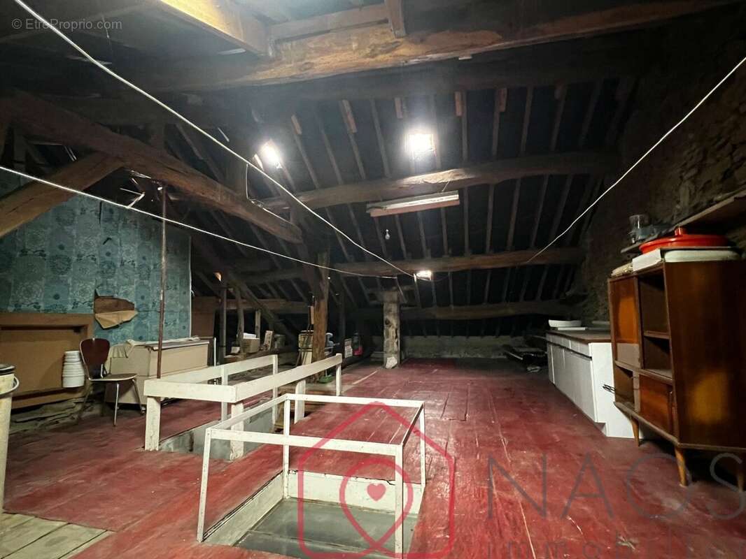 Maison à LES MAZURES