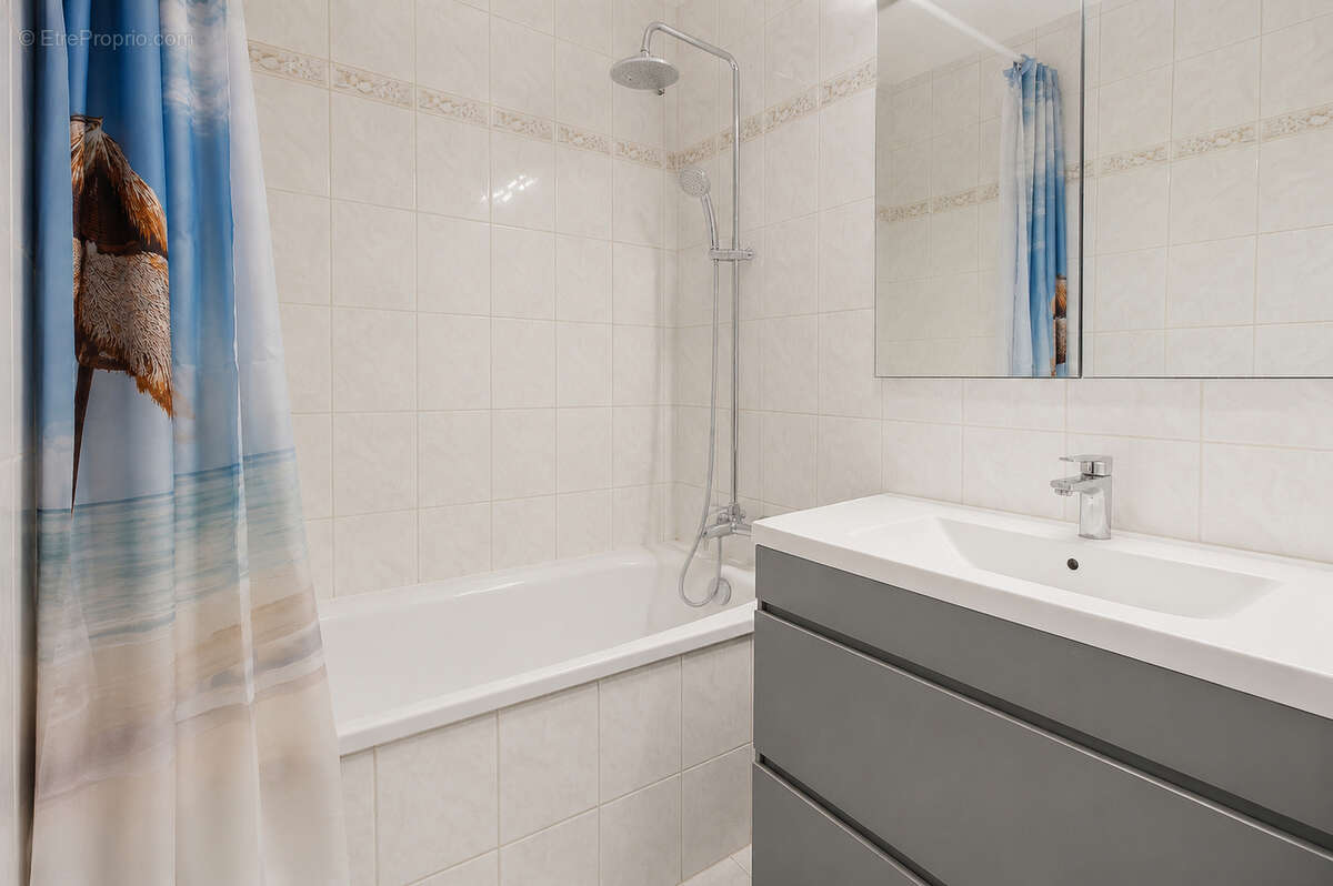 Appartement à COLOMBES