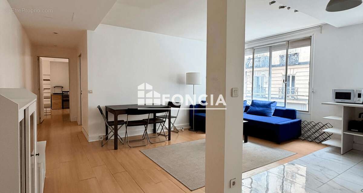Appartement à PARIS-11E