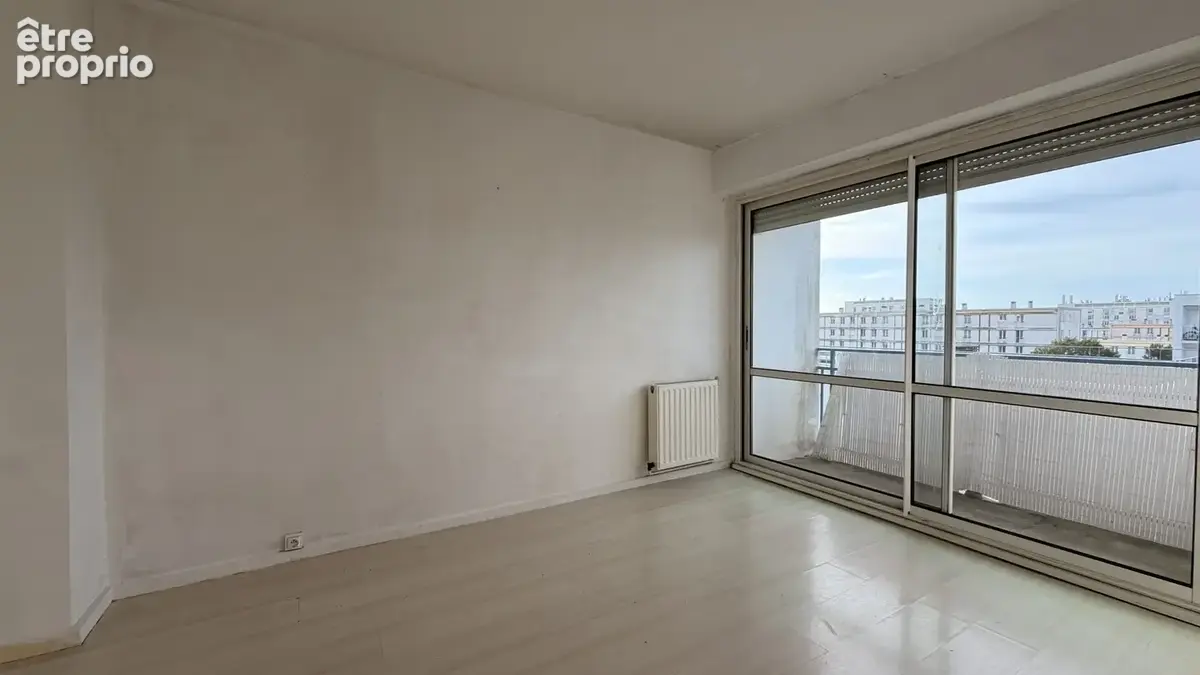 Appartement 4 pièces 71 m² à vendre à La Rochelle (17000) - photo 3