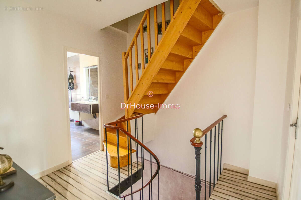 Maison à COURVILLE-SUR-EURE