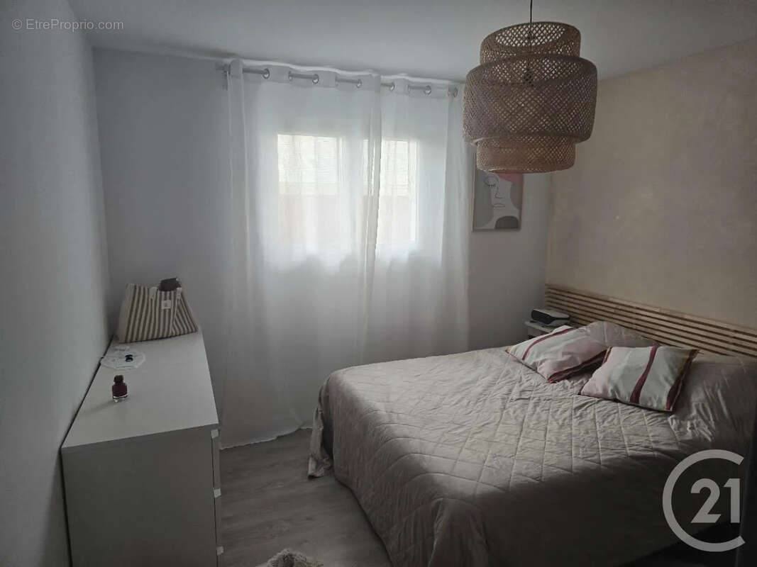 Maison 70 m² à Cenon  - photo 7