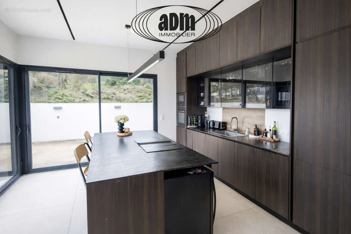 Maison à BAILLY-ROMAINVILLIERS