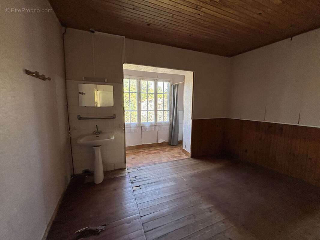 Corps de ferme à rénover - Un véritable projet de vie au fort potentiel ! - photo 11