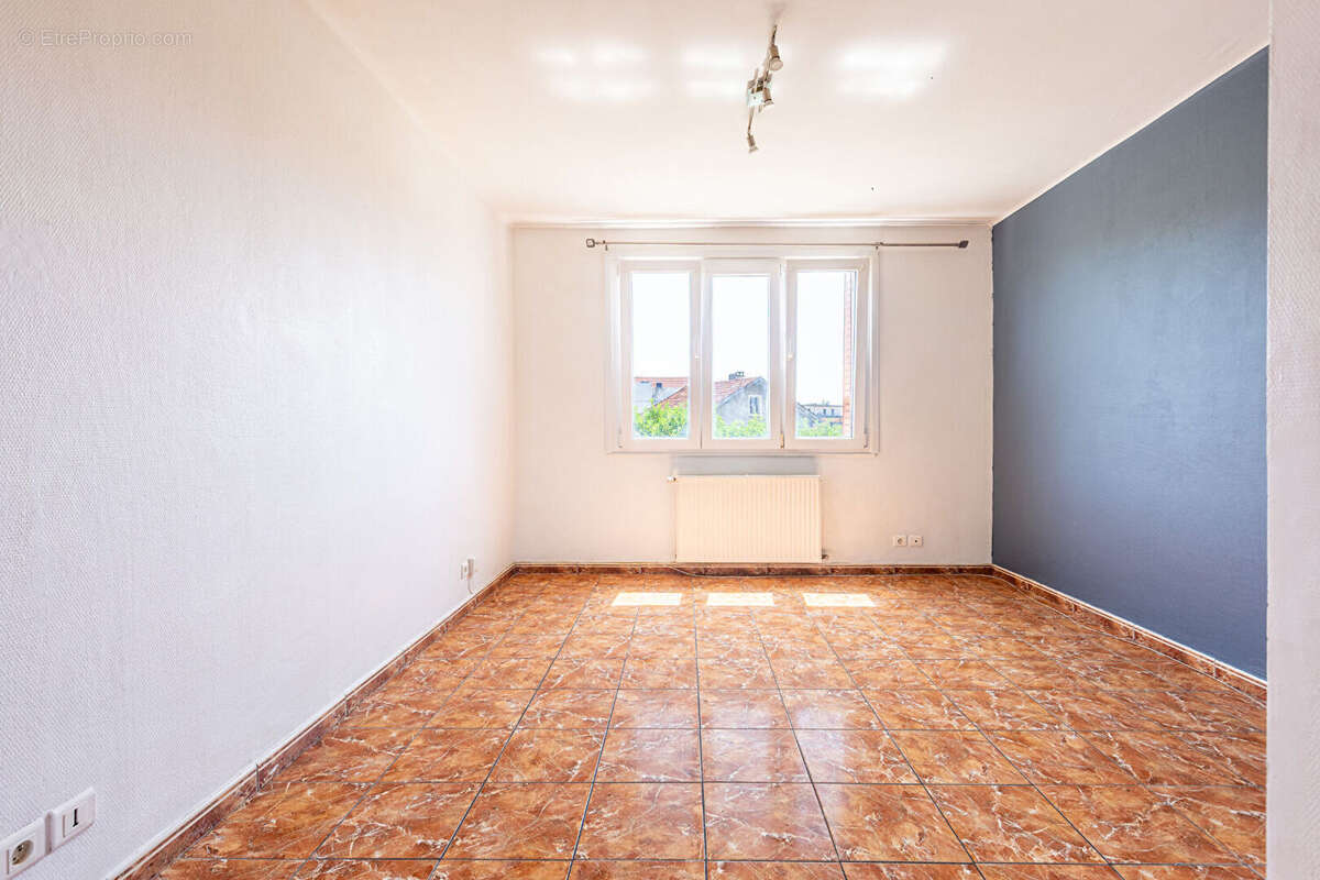 Agence immobiliere laforet - exclusivite - "mirabilis" - annecy / pringy - appartement t3 de 54.69m² - loggia - balcon - cave -  - photo 2