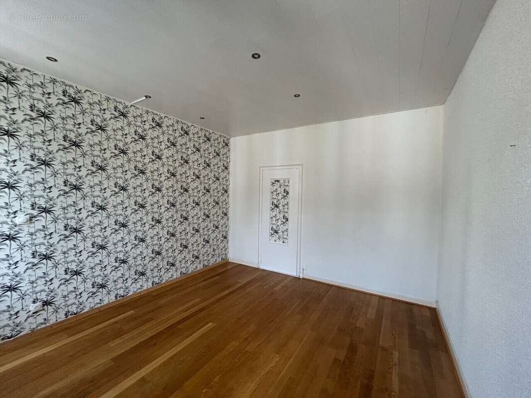 Appartement 201 m² à Tulle  - photo 7