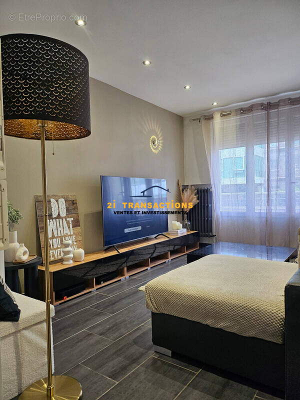 Appartement à SAINT-ETIENNE