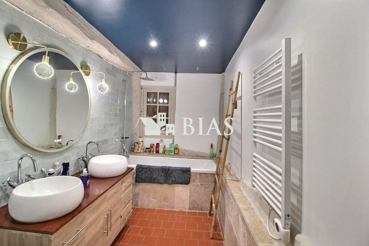 Maison à BOURG-ACHARD