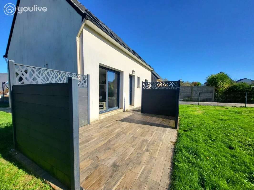 Maison à PLOUGUERNEAU