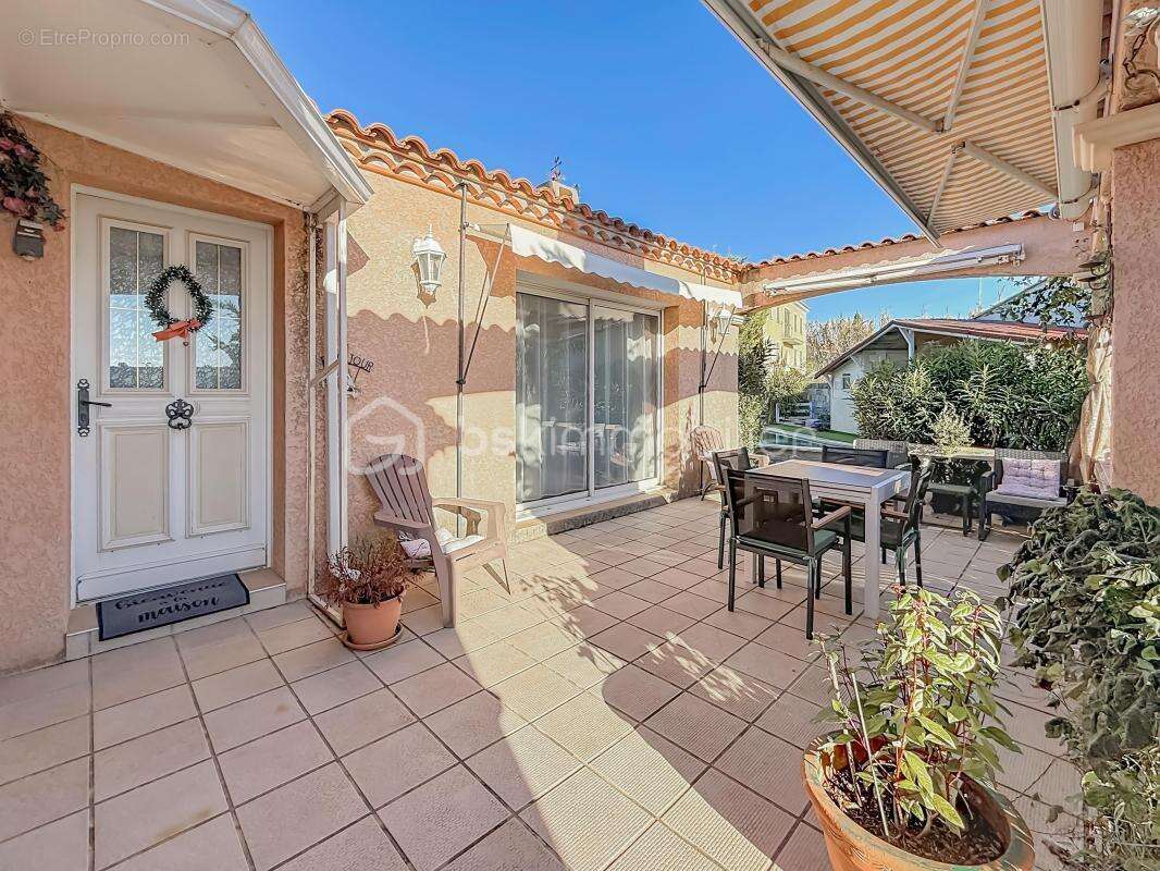 Maison à VILLEVEYRAC