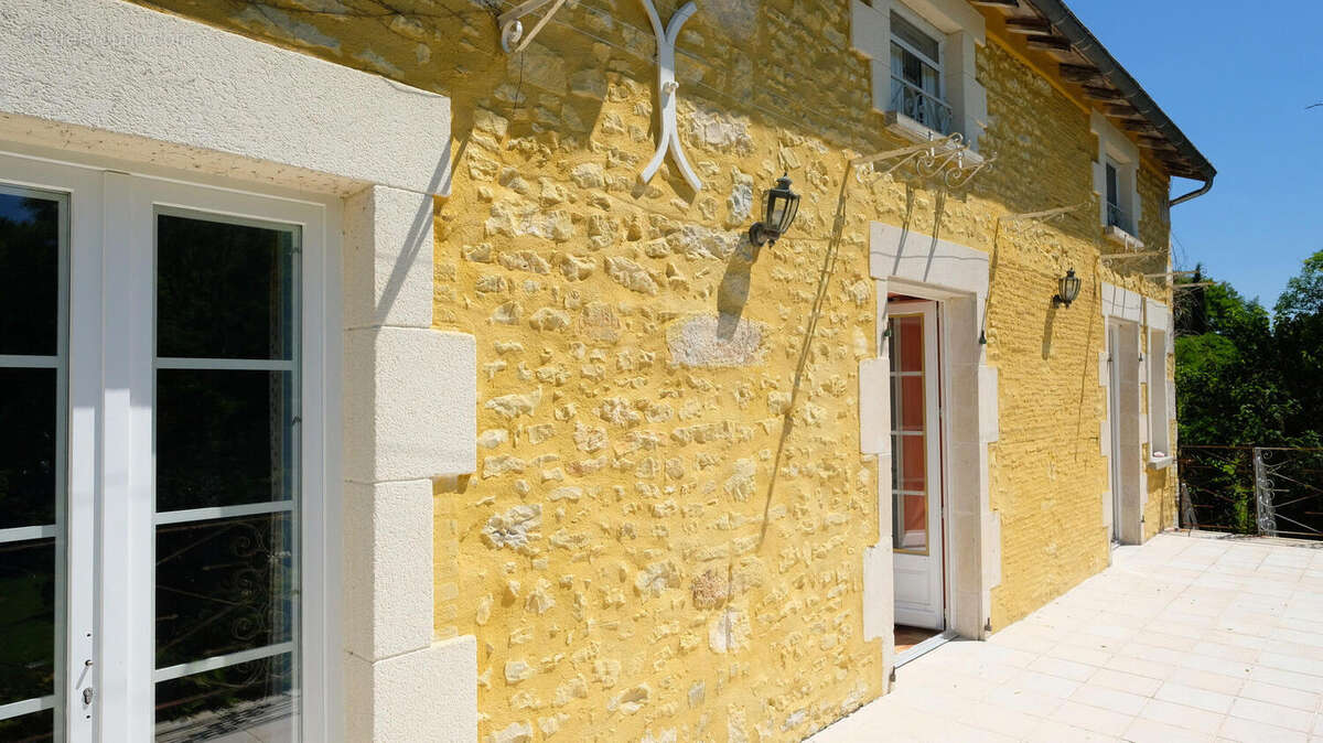 Charente. Moulin en Pierre pour Amoureux de la Nature, 8 ha, Ruisseau, Etang, Maison d'Amis, Bois - photo 20