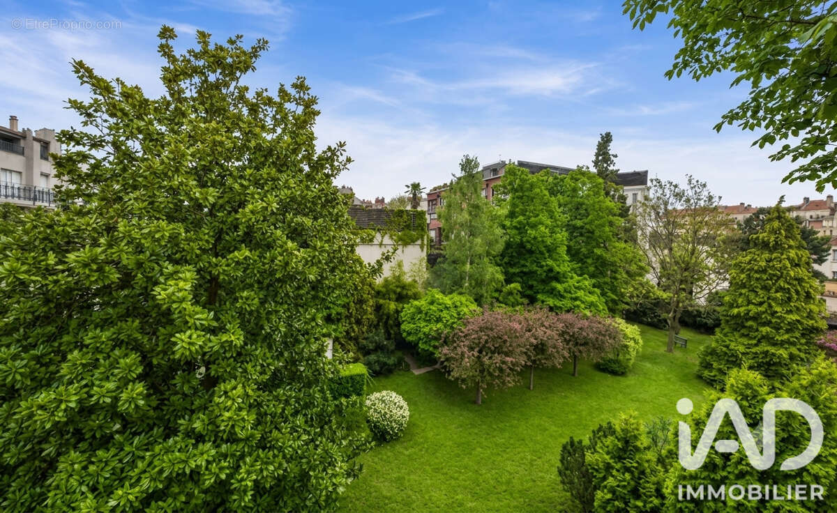 Photo 8 - Appartement à MONTROUGE