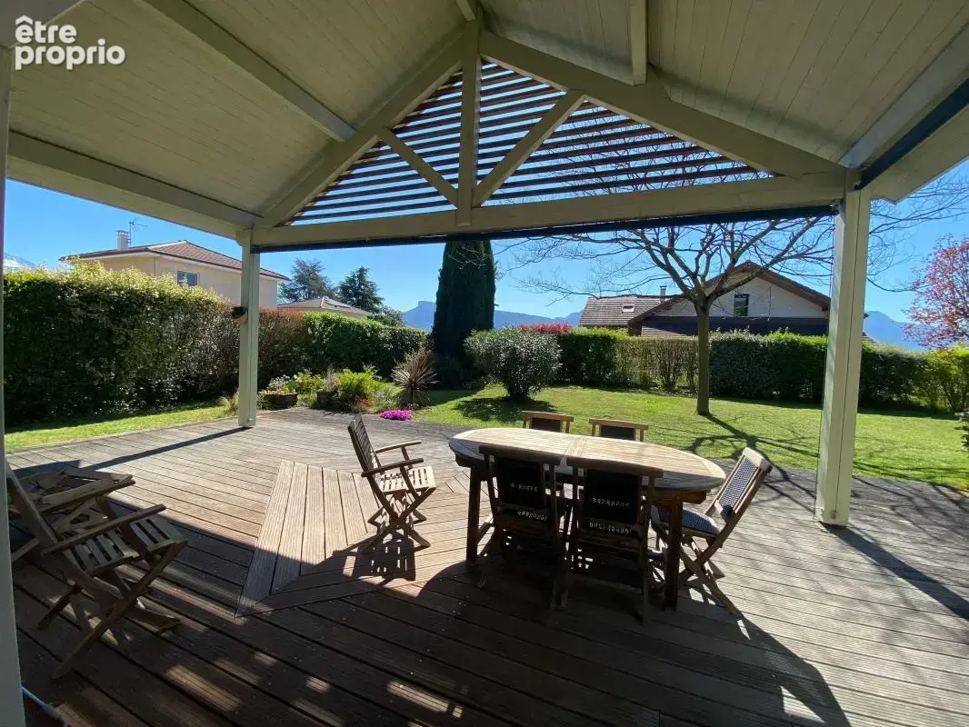 Maison familiale de standing – +200 m² – Secteur calme et résidentiel – Hors lotissement - photo 10