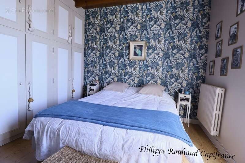 Maison à LOGE-FOUGEREUSE