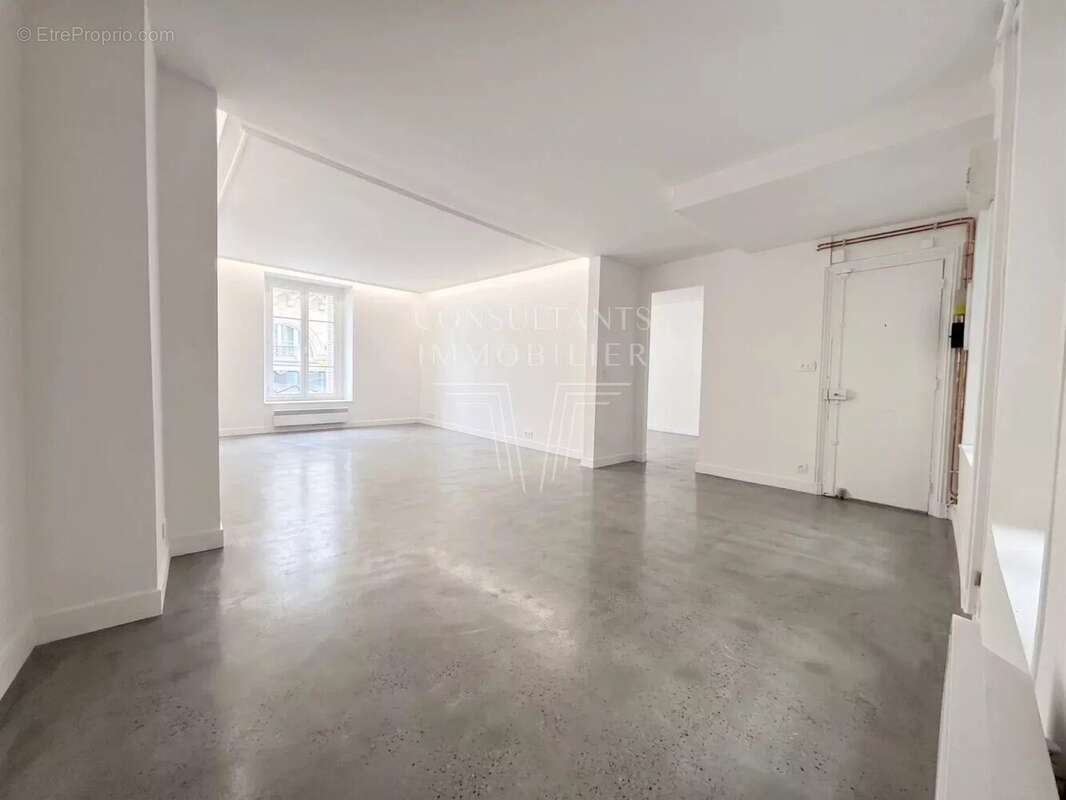 Appartement à PARIS-6E