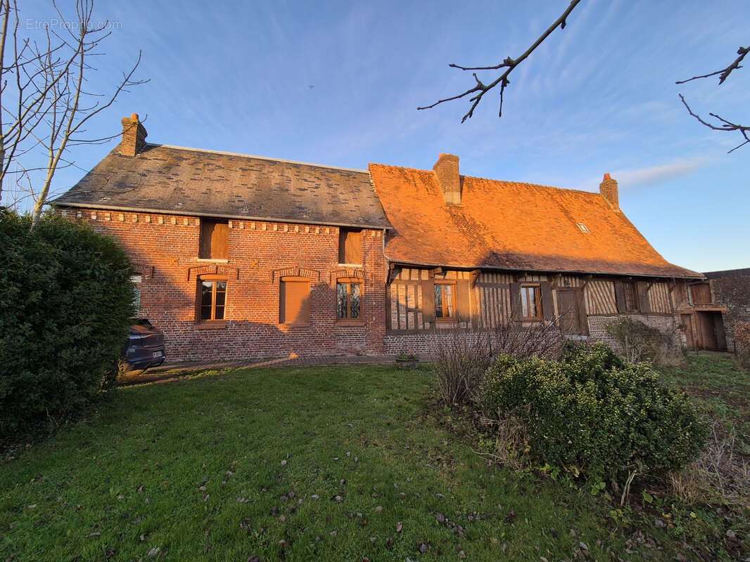 Maison à NEUFCHATEL-EN-BRAY