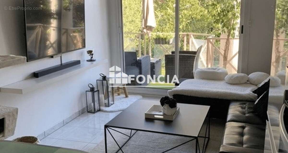 Appartement à MANDELIEU-LA-NAPOULE