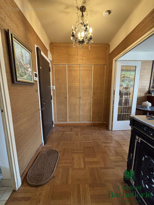 Appartement à MARSEILLE-6E