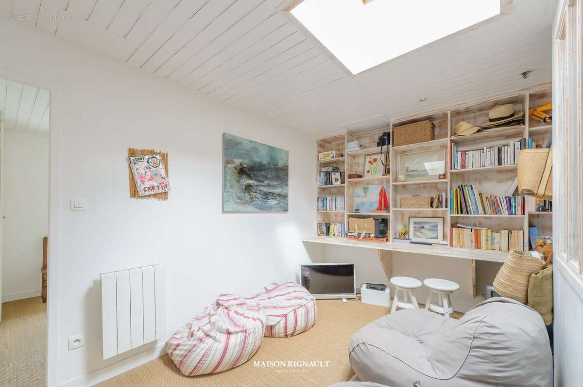 Maison 93 m² à La Couarde-Sur-Mer  - photo 3